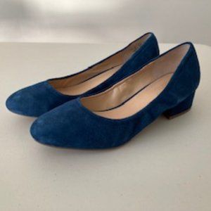 Franco Sarto Hartford Blue Suede Pump Size 8.5M